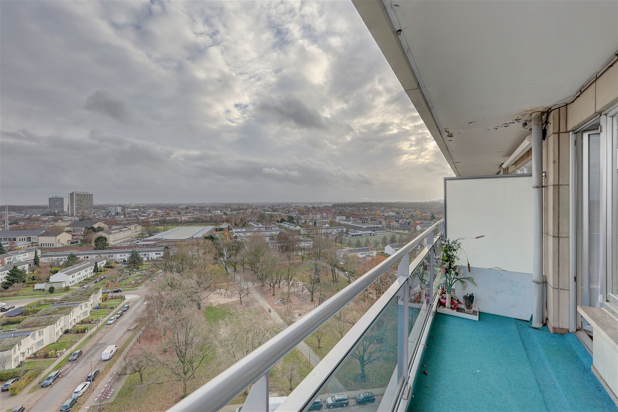 Appartement met 2 slaapkamers en twee terrassen - foto 5