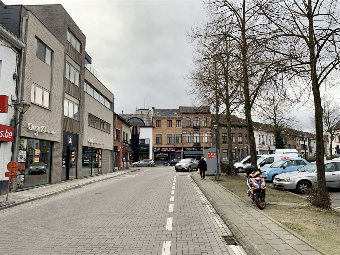 INSTAPKLAAR COMMERCIEEL GELIJKVLOERS OP ZICHTLOCATIE HOUTMARKT - foto 2