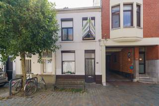 GEZINSWONING MET 4 SLAAPKAMERS, TERRAS EN TWEE LEEFRUIMTES IN LIERInteresse? Plan dan zelf je bezoek in via onze digitale kalender. Vragen? Neem...