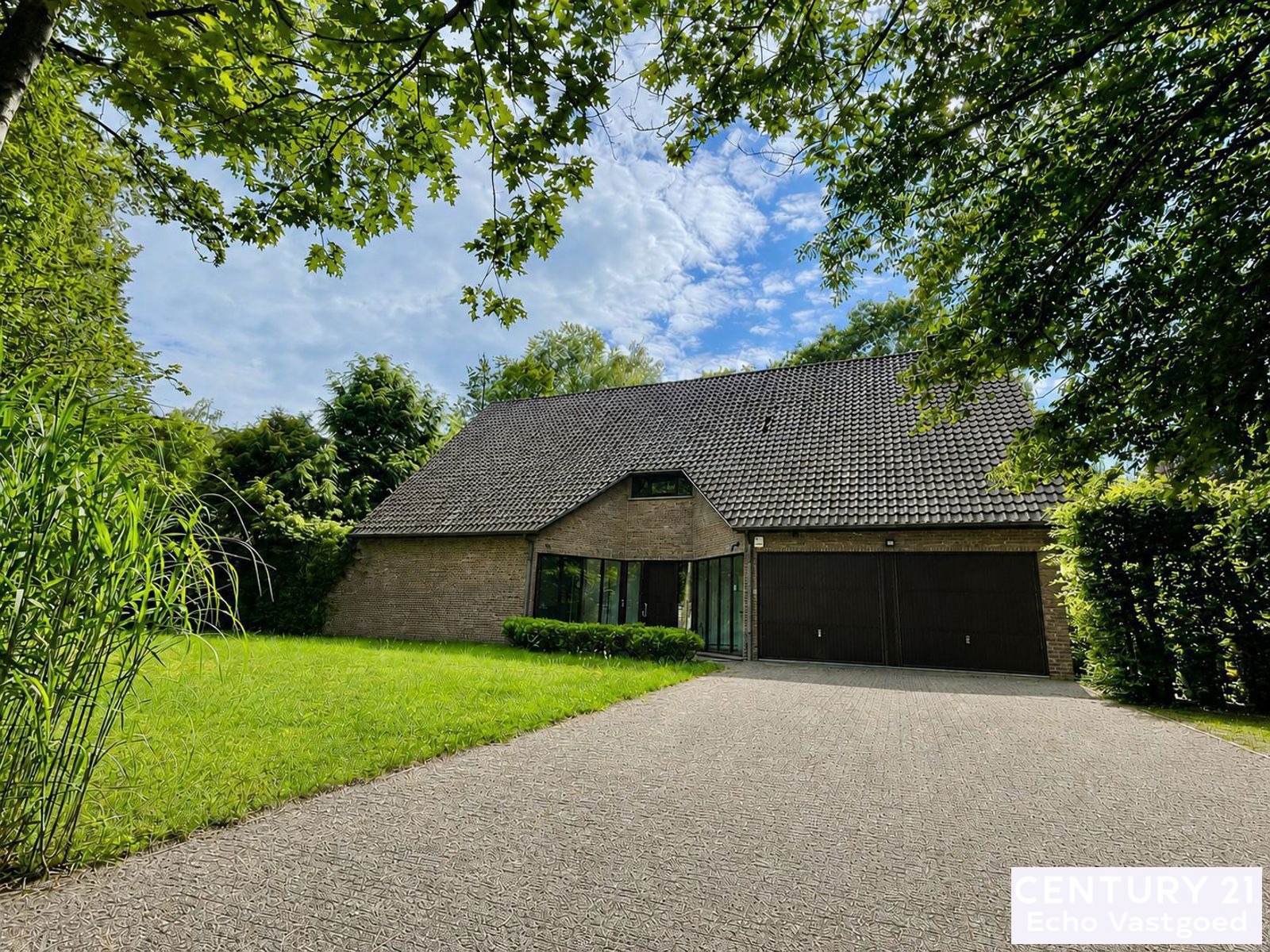 Ruime villa op zonnig perceel v. 2789m² in villawijk De Lint - foto 2