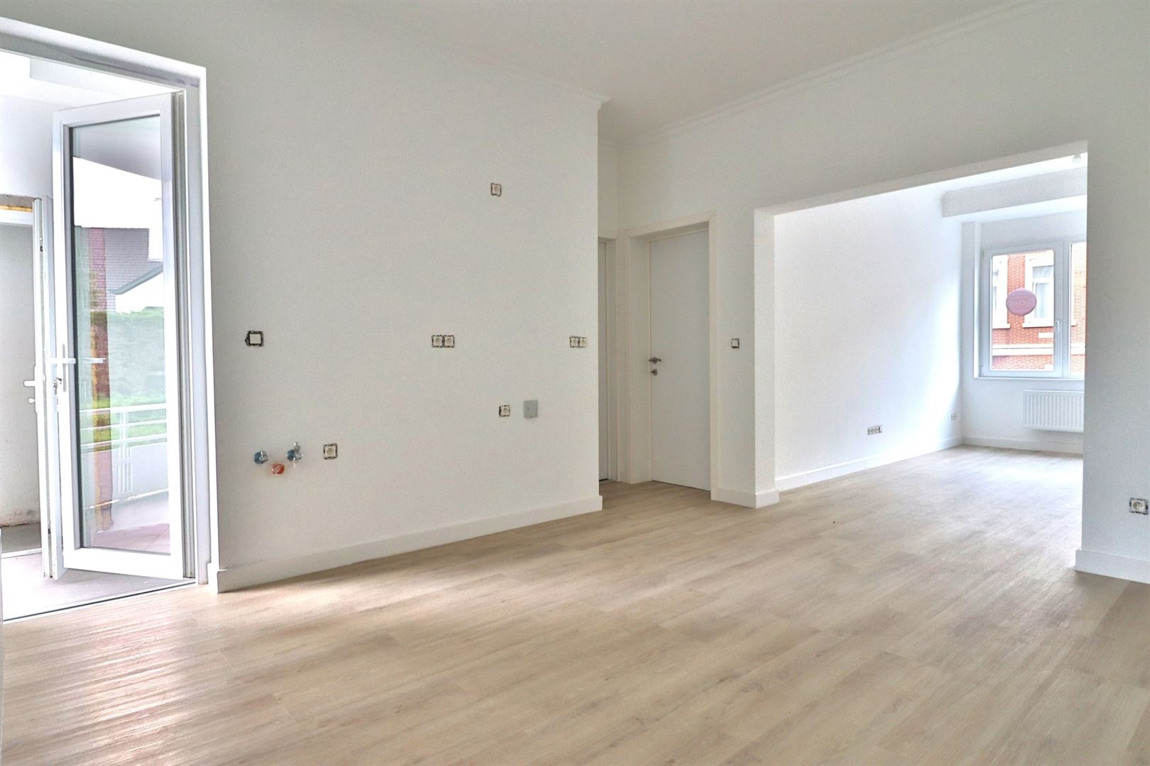 Lichtrijk en instapklaar appartement met terras op het 2de verdiep - foto 3