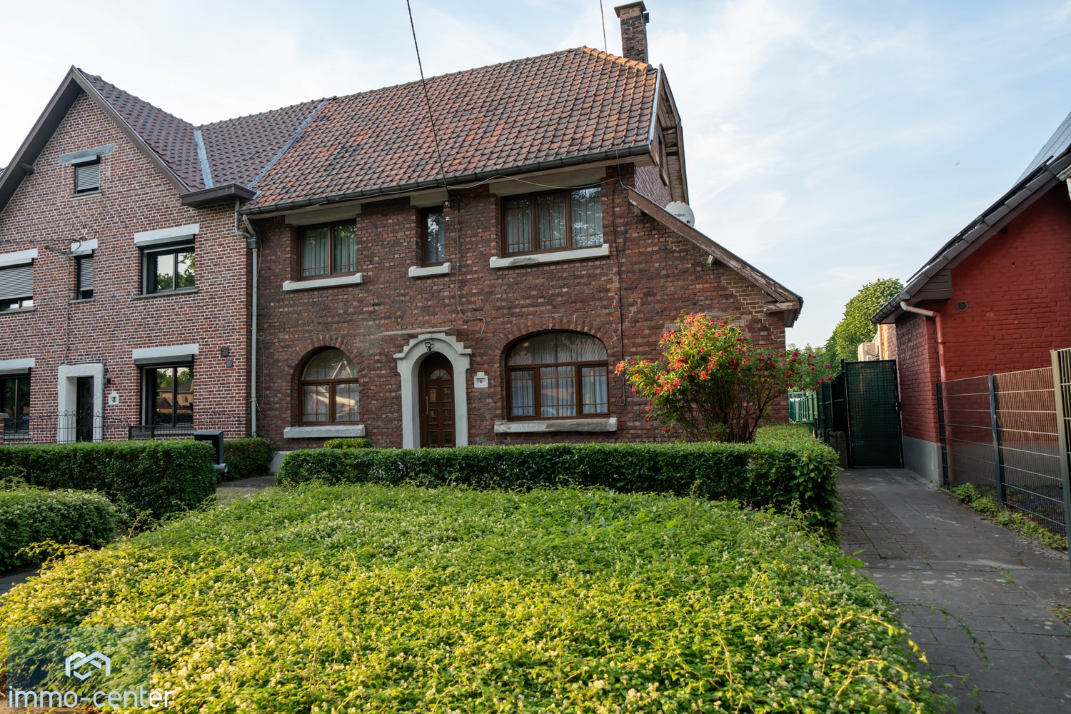 🏡 Gezinswoning met karakter in het hart van Waterschei – 3 slaapkamers, 2 garages &amp; een royale tuin! - foto 3