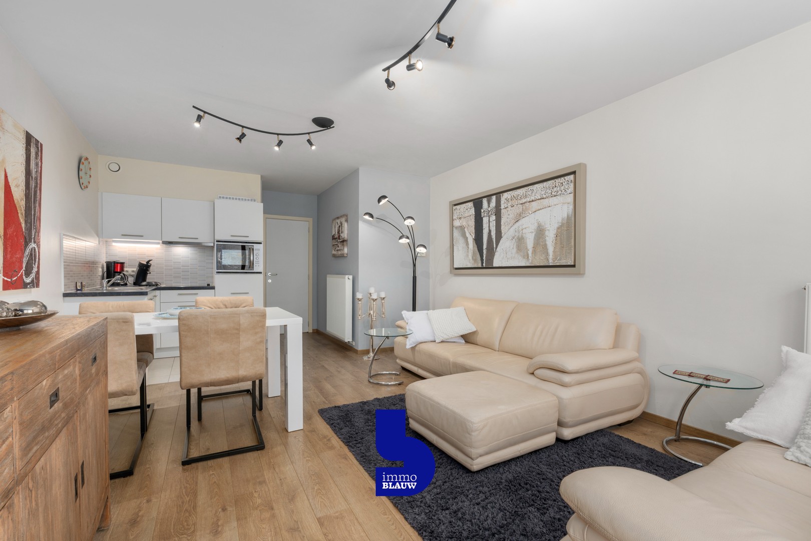 Recent appartement met zijdelings zeezicht. - foto 5