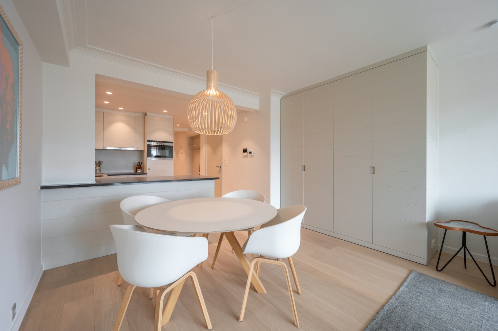 Lichtrijk 1 slaapkamerappartement in hartje Zoute met open zicht - foto 4