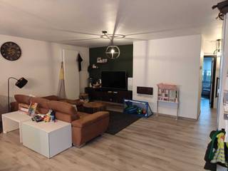 Grotendeels gerenoveerd.Instapklaar.Elektriciteit moet nog gekeurd worden.Asbest attest nog aanvragen.EPC attest moet nog vernieuwd worden dus...