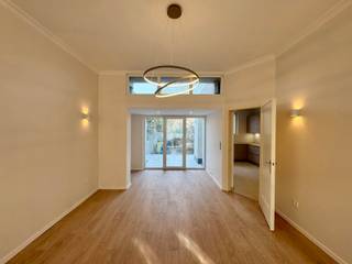 Gelegen aan Herbert Hooverlaan 143, in het hart van de wijk Georges Henri, zal deze prachtig volledig gerenoveerde eengezinswoning...