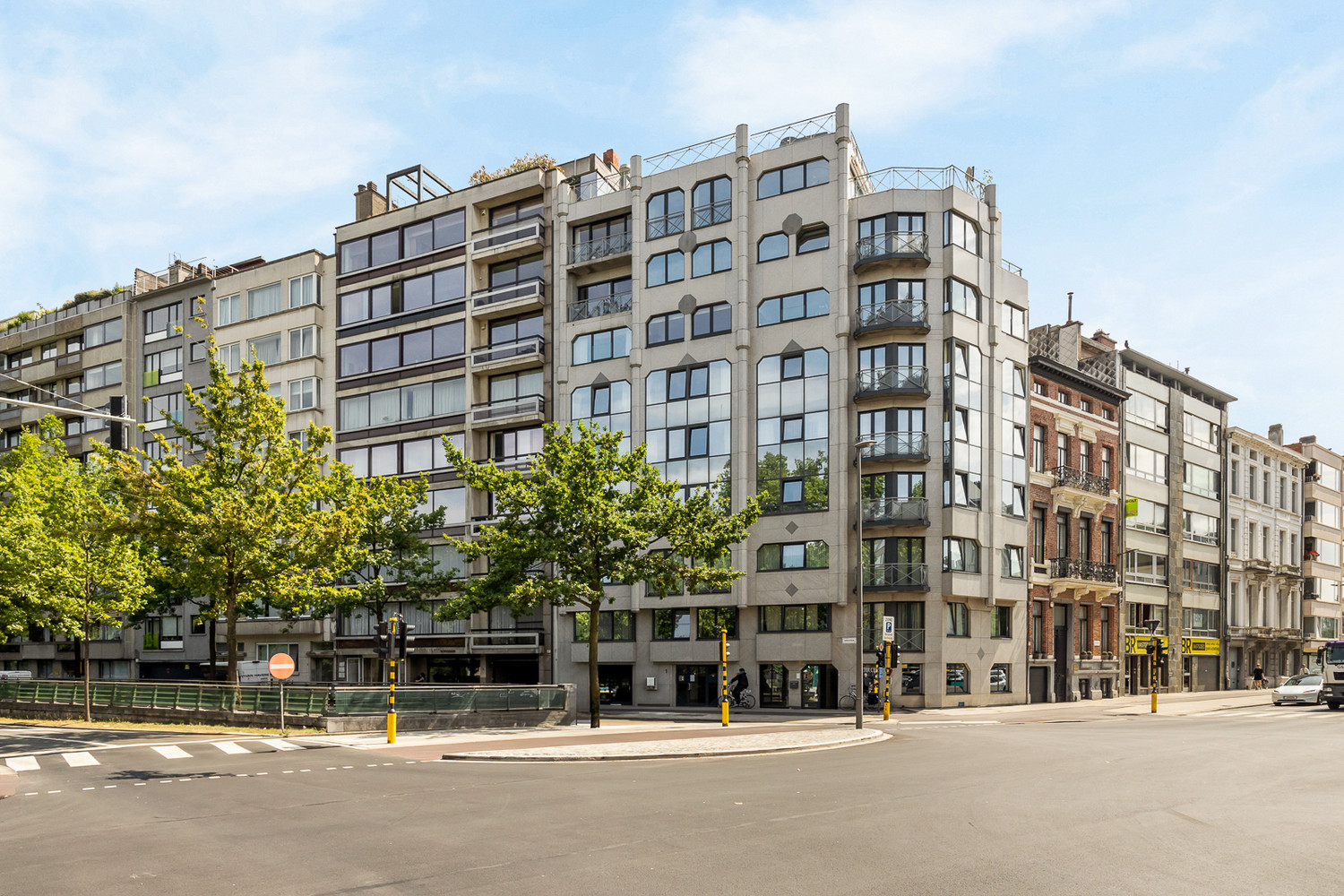 Luxueus en energiezuinig hoekappartement (260m²) op de 6de verdieping met prachtig uitzicht op het Stadspark - foto 3
