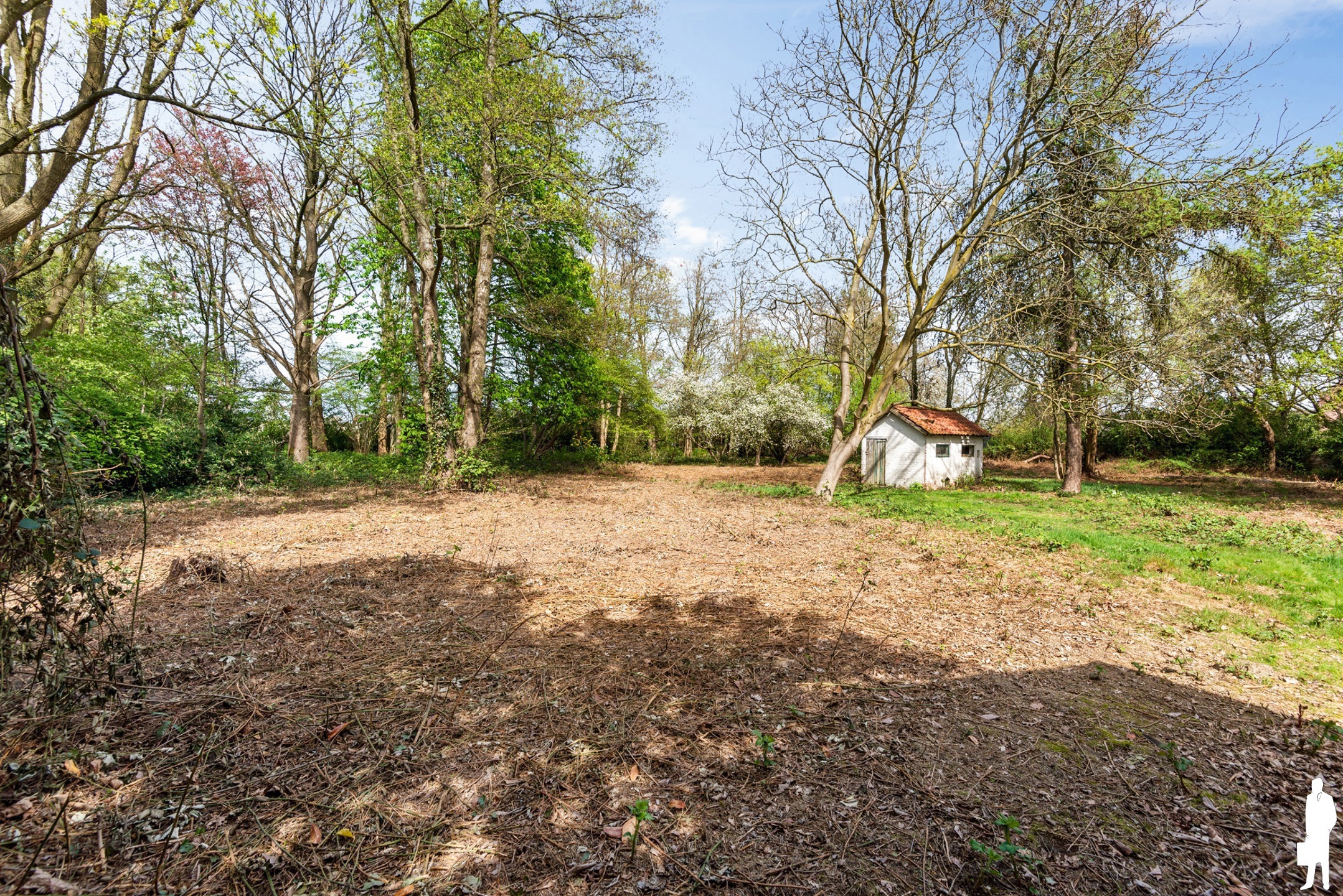 Te renoveren zonevreemde woning op perceel van ca. 6685 m² - foto 5
