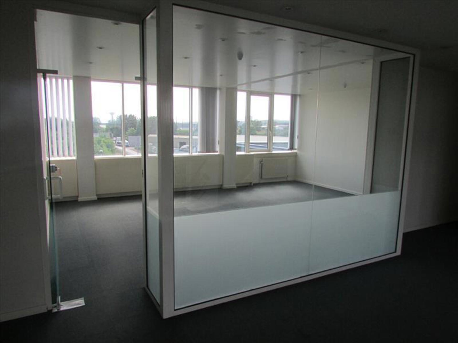 Commercial à louer à Machelen - photo 5