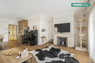 Met een bewoonbare oppervlakte van 101 m² vinden we dit lichtrijk appartement. Gelegen in de Forestier Ingelramstraat te Harelbeke, met...