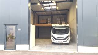 Zo goed als nieuwe bedrijfsruimte in een prachtig, representatief gebouw. Ideaal voor een startende ondernemer of voor een professional die...