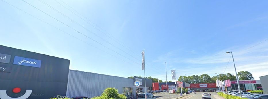 Commercial for rent in Froyennes - photo 2