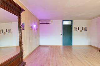 Deze studio bevindt zich in de kleinschalige residentie Parkhouse aan de Charles de Kerchovelaan 275. Met een oppervlakte van 43 m² biedt ze...