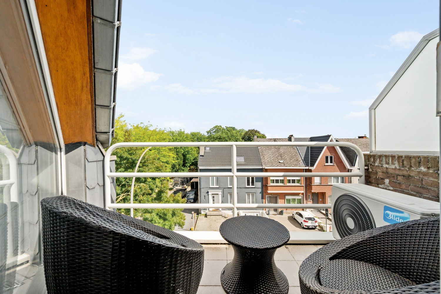 Ruim en lichtrijk appartement van 110 m² met terras, parking en 2 slaapkamers in Ninove - foto 4