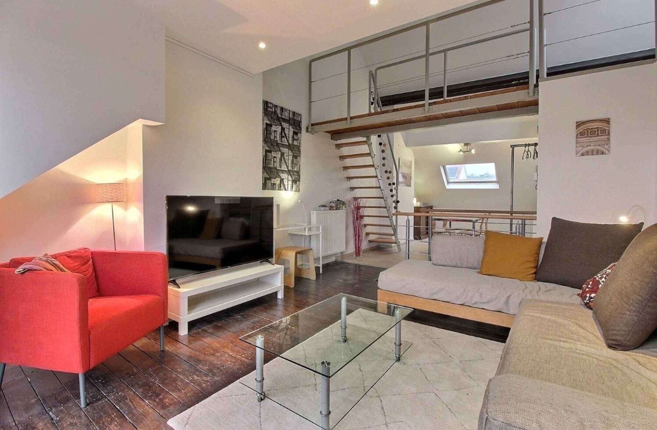 Appartement te huur in Brussel met 1 slaapkamer - foto 2