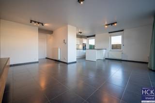 De liggingDit recent appartement is gelegen te Machelen, op een heel centrale ligging en op wandelafstand van het dorpje voorzien van horecazaken...