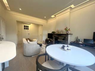 Prachtig appartement met 1 slaapkamer én tuin te Antwerpen!Je wandelt binnen in de leefruimte met prachtige authentieke elementen. De keuken...