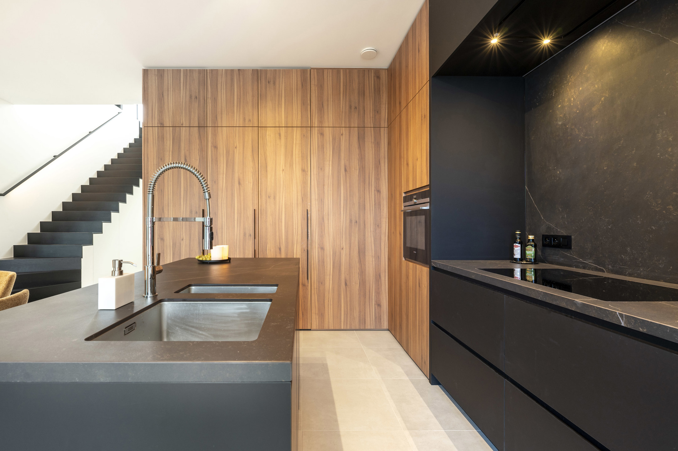 ANTWERPEN - Duplex penthouse appartement te Nieuw-Zuid - foto 2