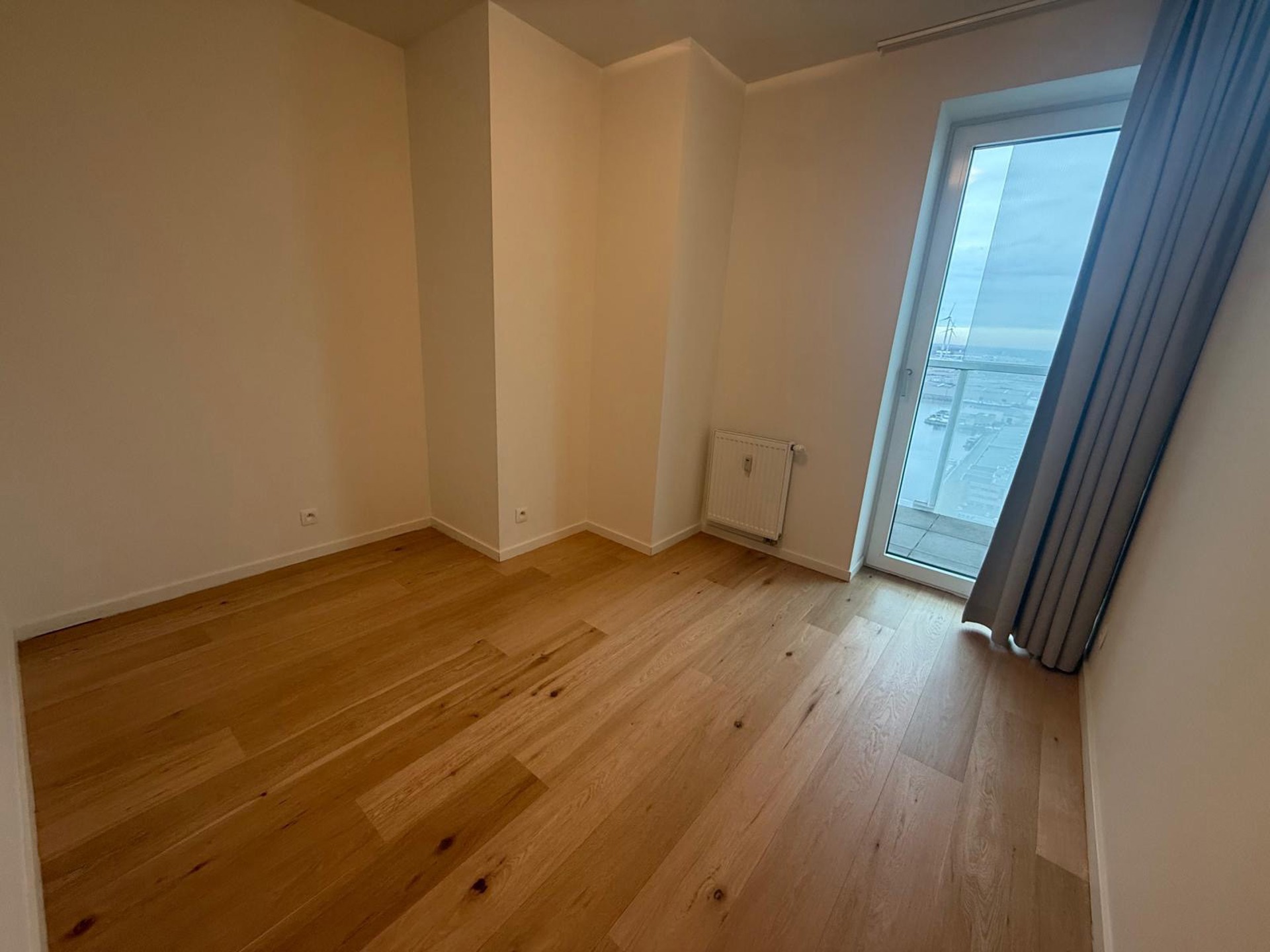Lichtrijke 2 slaapkamer appartement + prachtig uitzicht - foto 5