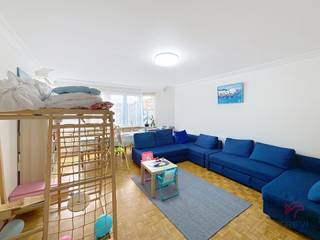 FOREST – In the Altitude Cent neighbourhood, between the square and Duden Park, on a residential street, close to transport links and shops,...