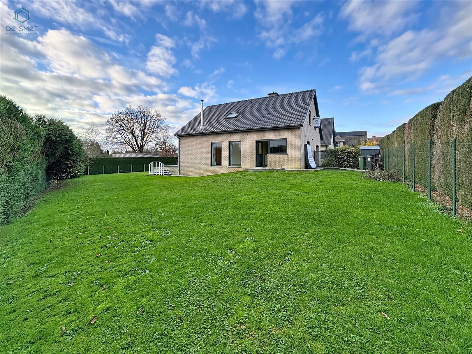 Ruime instapklare villa met 4 slaapkamers, grote tuin en garage in Geraardsbergen - foto 1