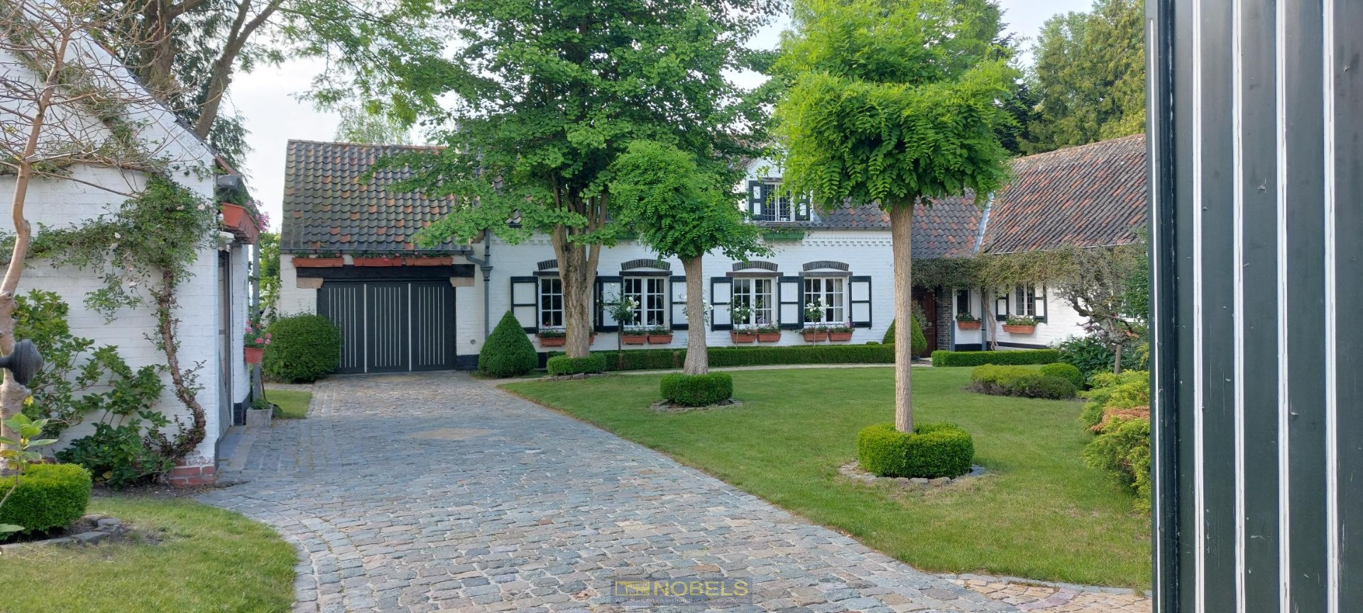 Te koop, Authentiek landhuis op uitzonderlijke ligging met adembenemend verzicht! - foto 3