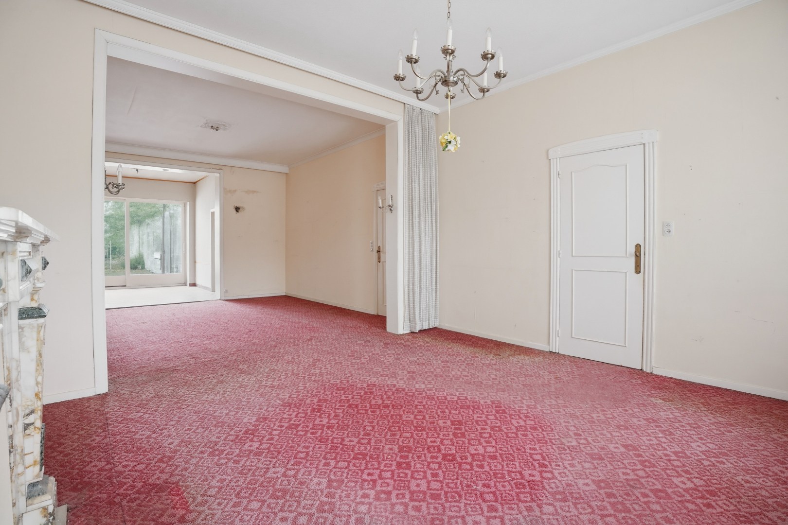 Te renoveren woning met veel op potentieel op topligging. - foto 4