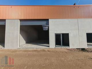 Nieuwbouw KMO-unit met een oppervlakte van 335 m² en 2 privatieve parkeerplaatsen te koop op bedrijventerrein 'De Schatting', op amper 300 m van...