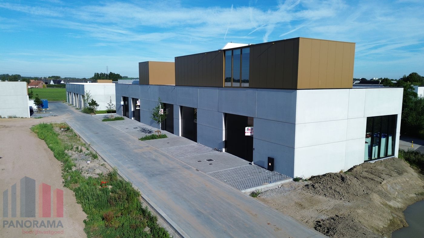 Nieuwbouw KMO-unit van 178 m² nabij de E403 te huur - foto 4