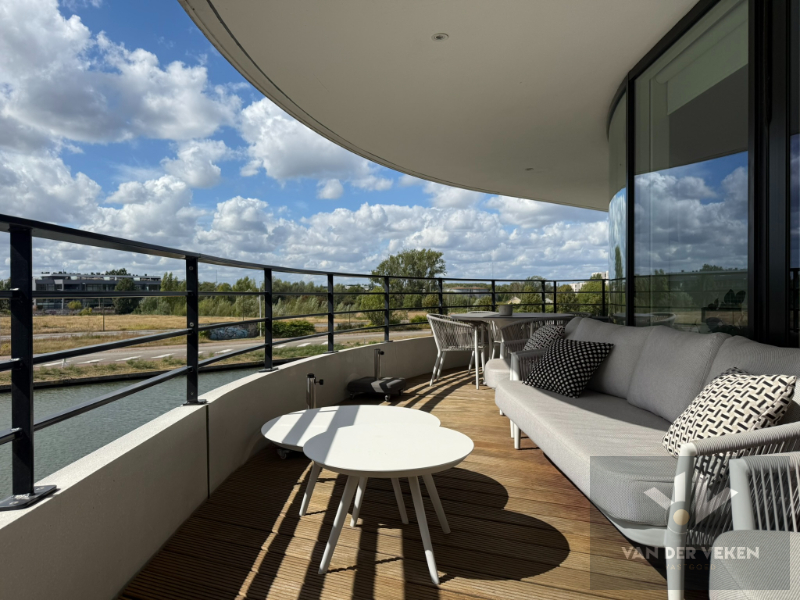 Unieke opportuniteit - hoekappartement Zuidzicht, vlak aan het water! - foto 2