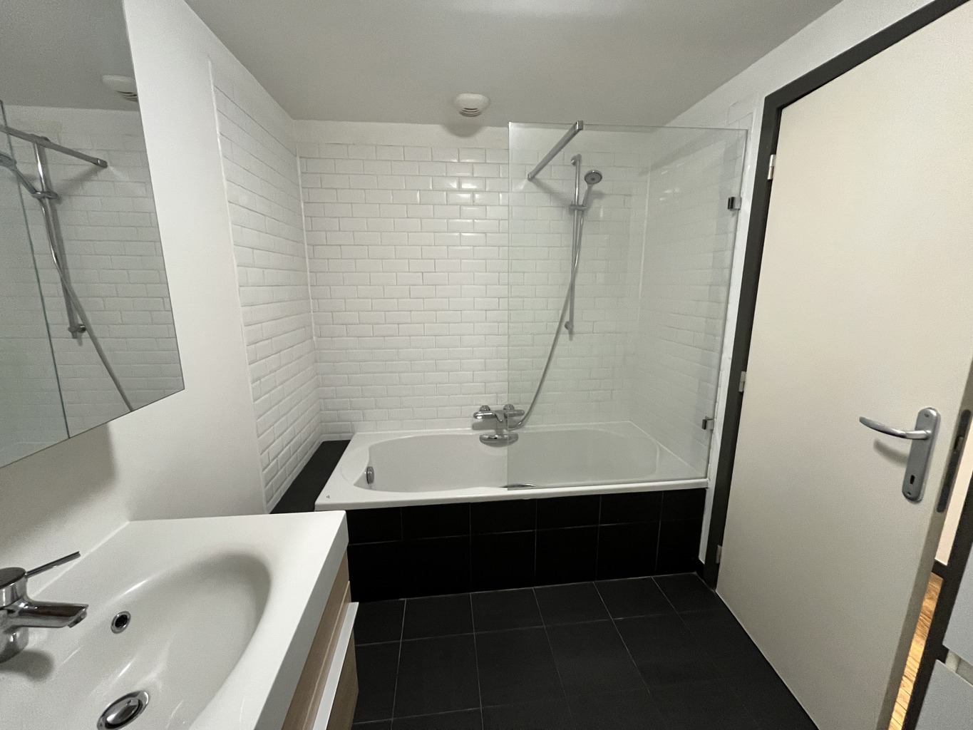 Appartement te huur in Nazareth-De Pinte met 2 slaapkamers - foto 2