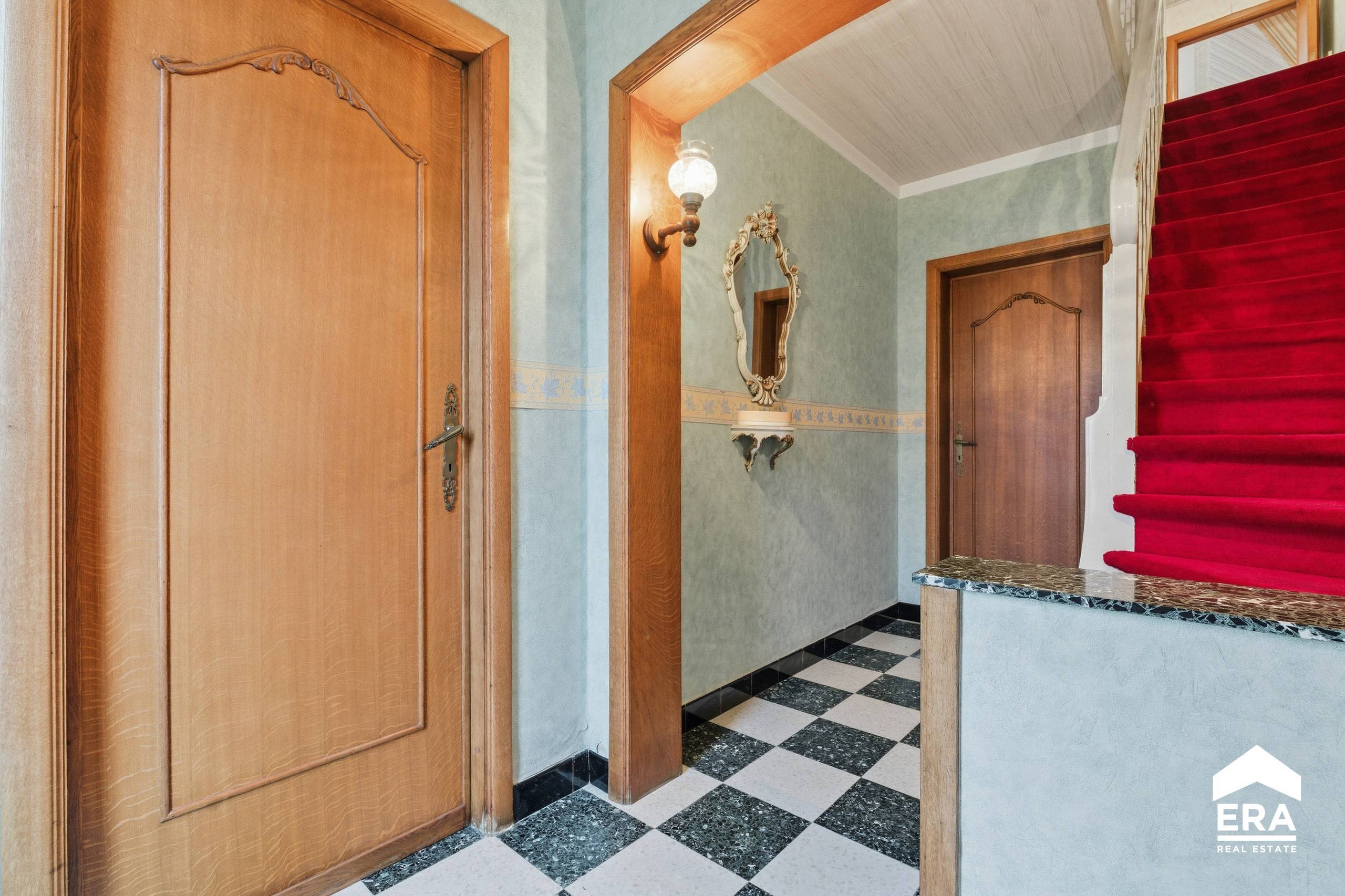 Ruime gezinswoning met grote tuin en garage in Roeselare - foto 3