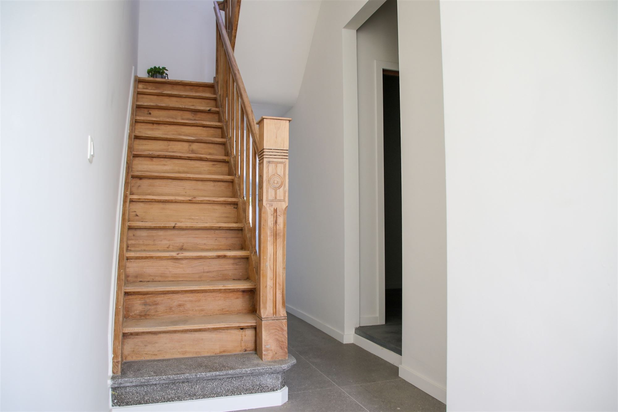 Instapklare woning in loftstijl en authentieke charme  - foto 3
