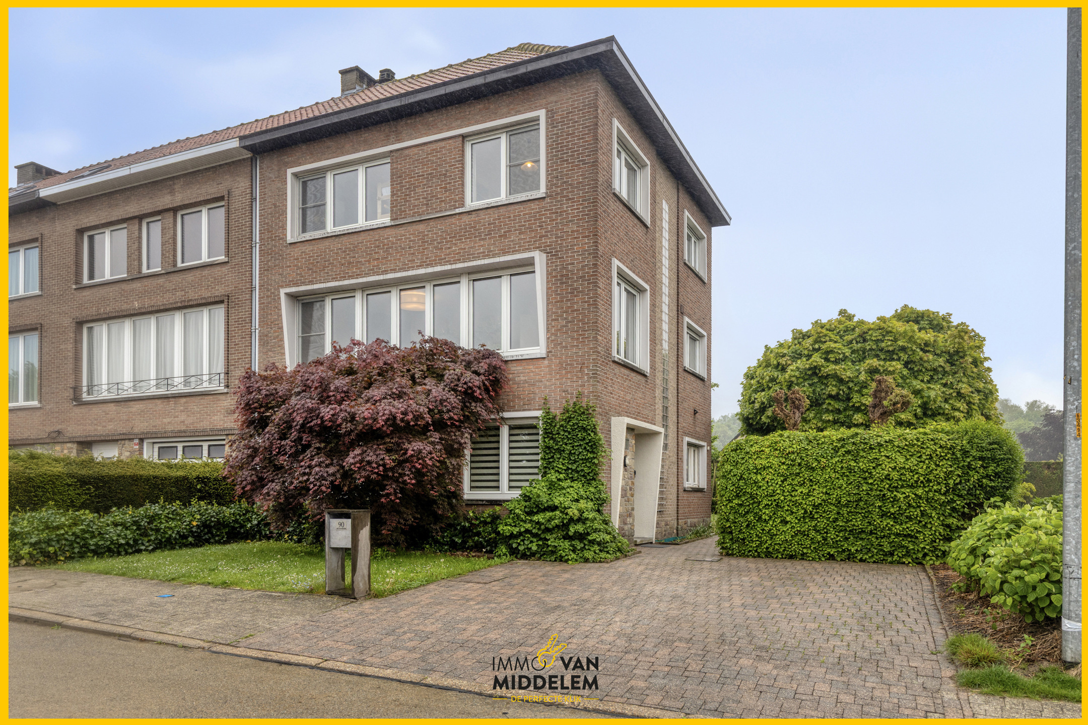 House for sale in Dilbeek with 5 bedrooms - photo 1