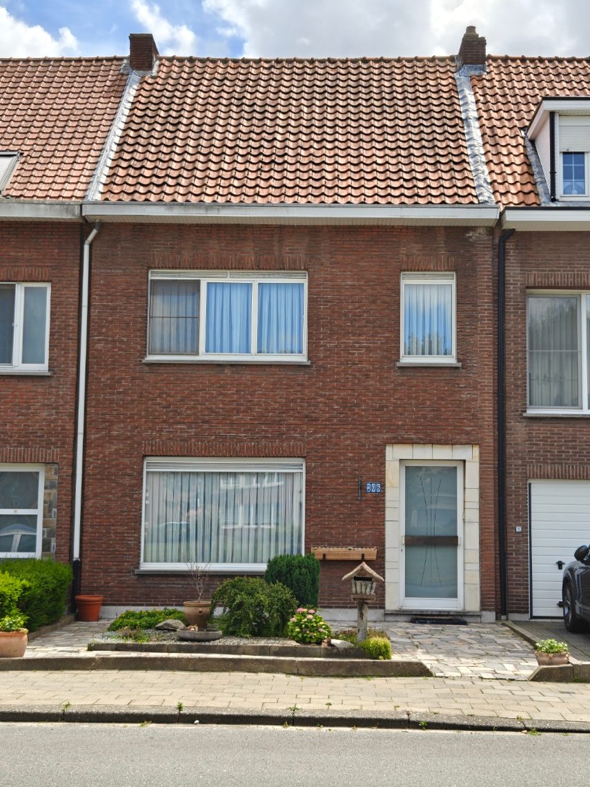 Huis te koop in Ekeren met 3 slaapkamers - foto 2