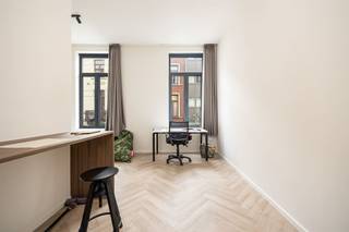 UITMUNTENDE INVESTERINGSOPPORTUNITEIT!!Ontdek deze hoogwaardige en stijlvolle studentenkamer in een volledig gerenoveerd gebouw gelegen aan de...