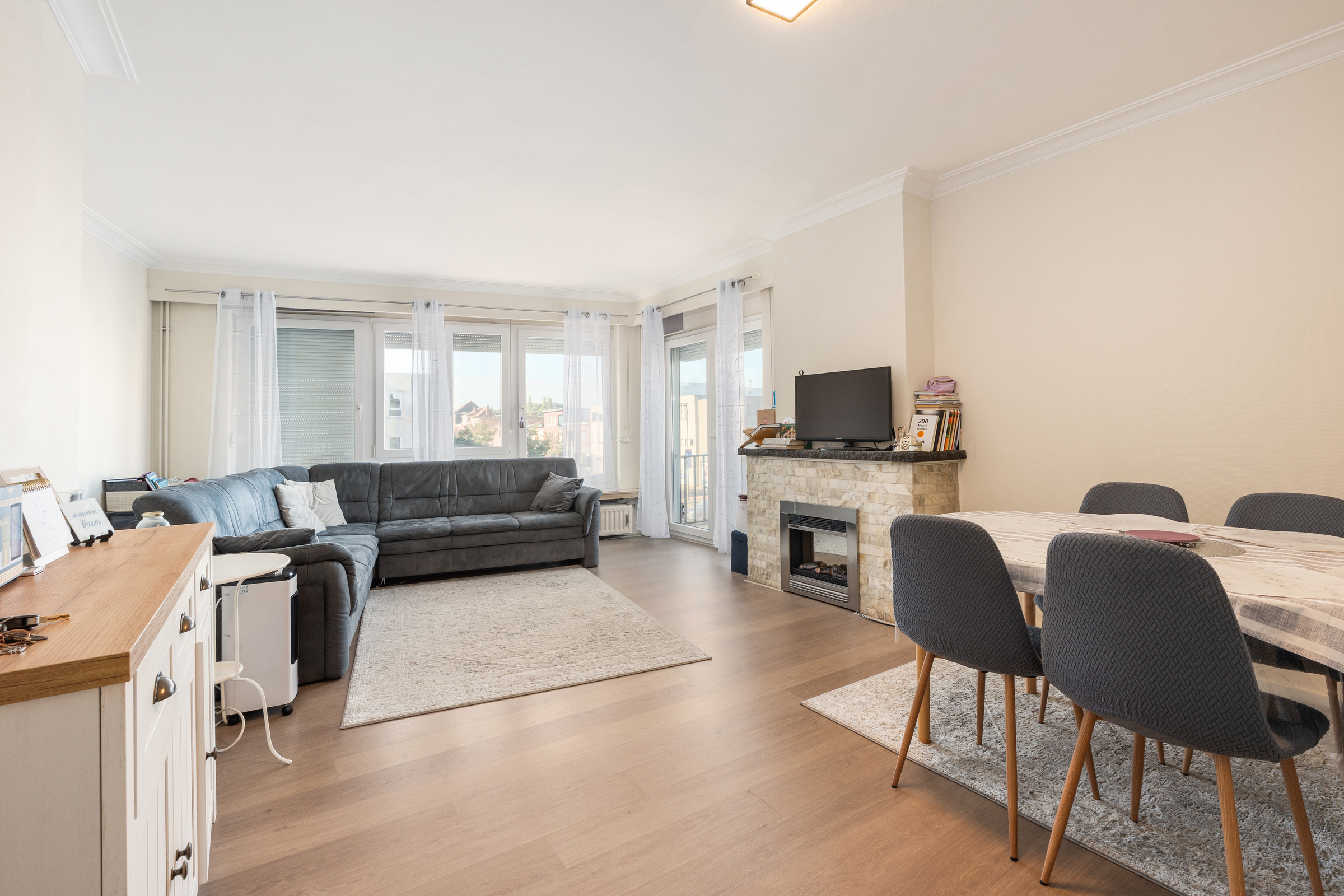 Lichtrijk hoekappartement in Merksem - foto 4