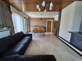 Dit pareltje bevindt zich net buiten Aalter centrum, omgeven door rust en het platteland.Een grote troef aan deze woning is dat 90% van de bewoonbare...