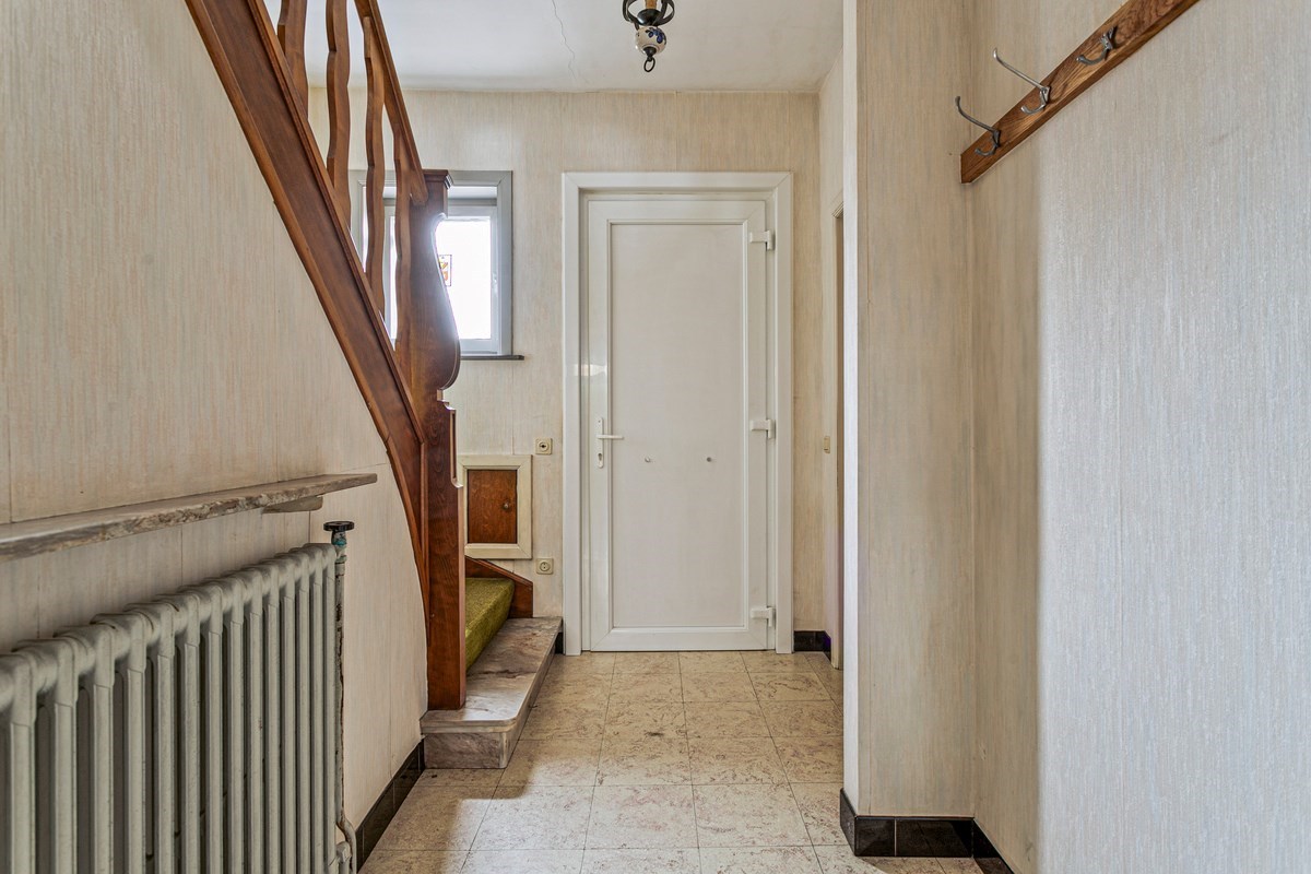 Ruime woning met 4 slaapkamers en garage! - foto 2