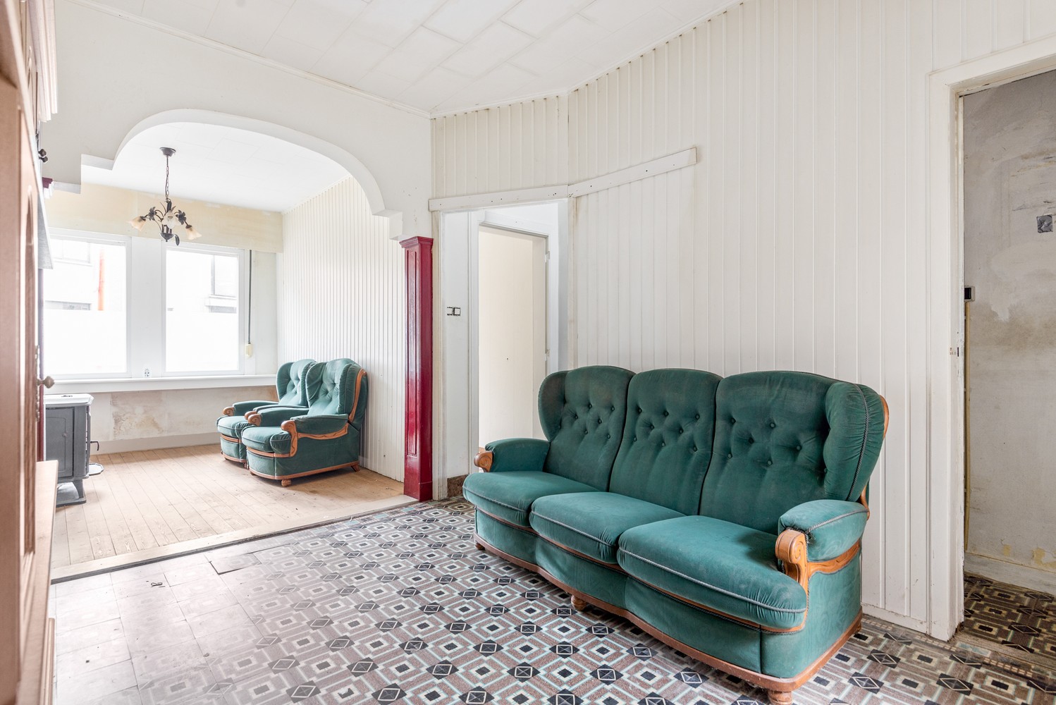 Leuke, te renoveren woning met 3 slaapkamers in het centrum van Duffel - foto 4