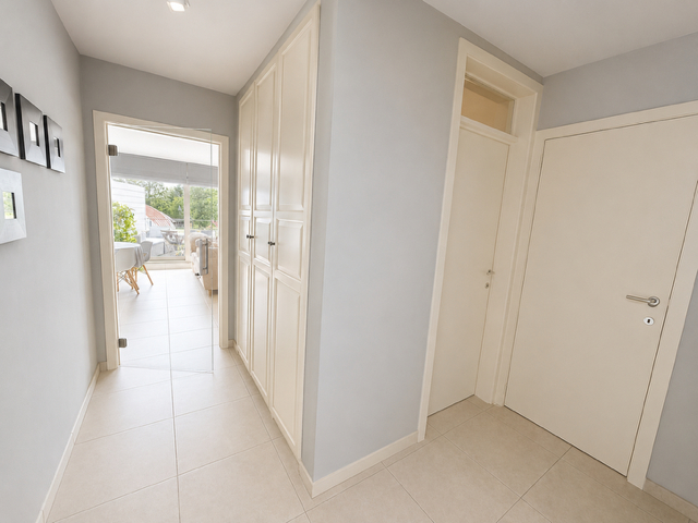 INSTAPKLAAR APPARTEMENT MET RUIM TERRAS TE HUUR! - foto 4