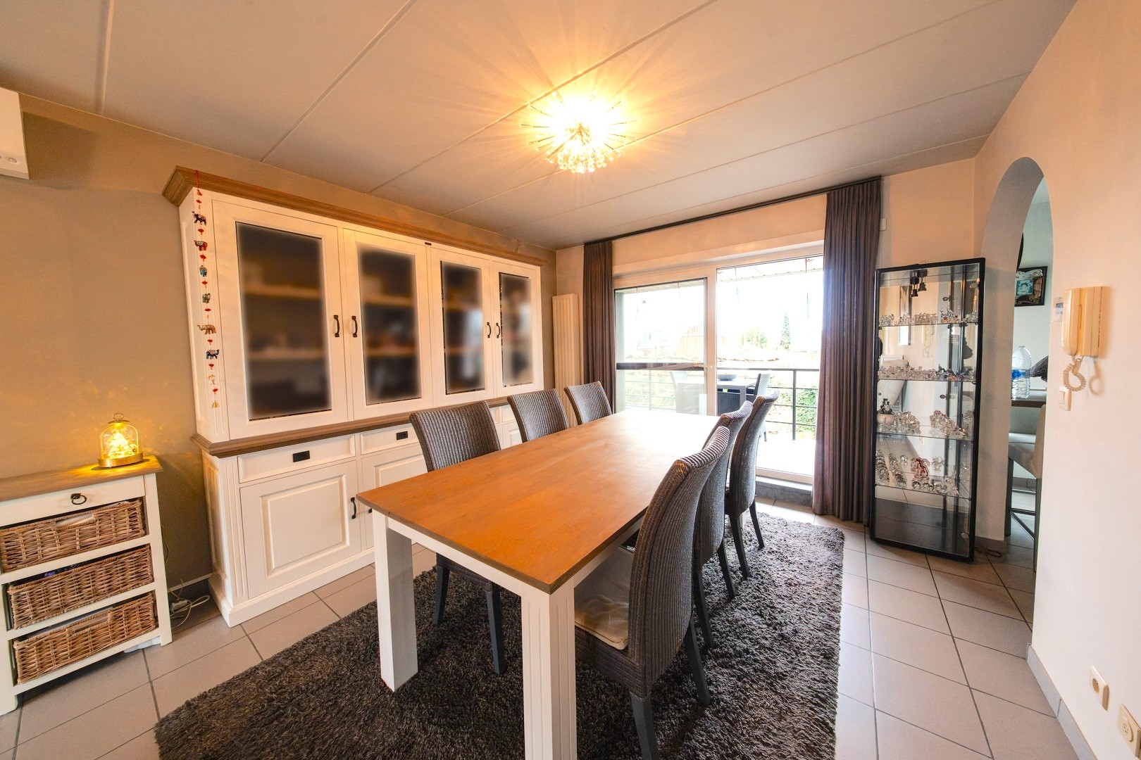 Instapklaar appartement met 3 slaapkamers, terras &amp; zonnepanelen. - foto 2