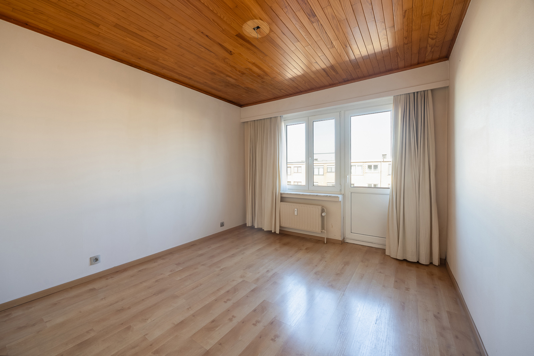 INSTAPKLAAR 2 SLAAPKAMER APPARTEMENT MET GARAGE - foto 5