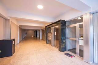 Dit instapklaar appartement is rustig gelegen nabij het centrum van Deerlijk en bevindt zich op de 3de verdieping van residentie Orchidee.Bij het...