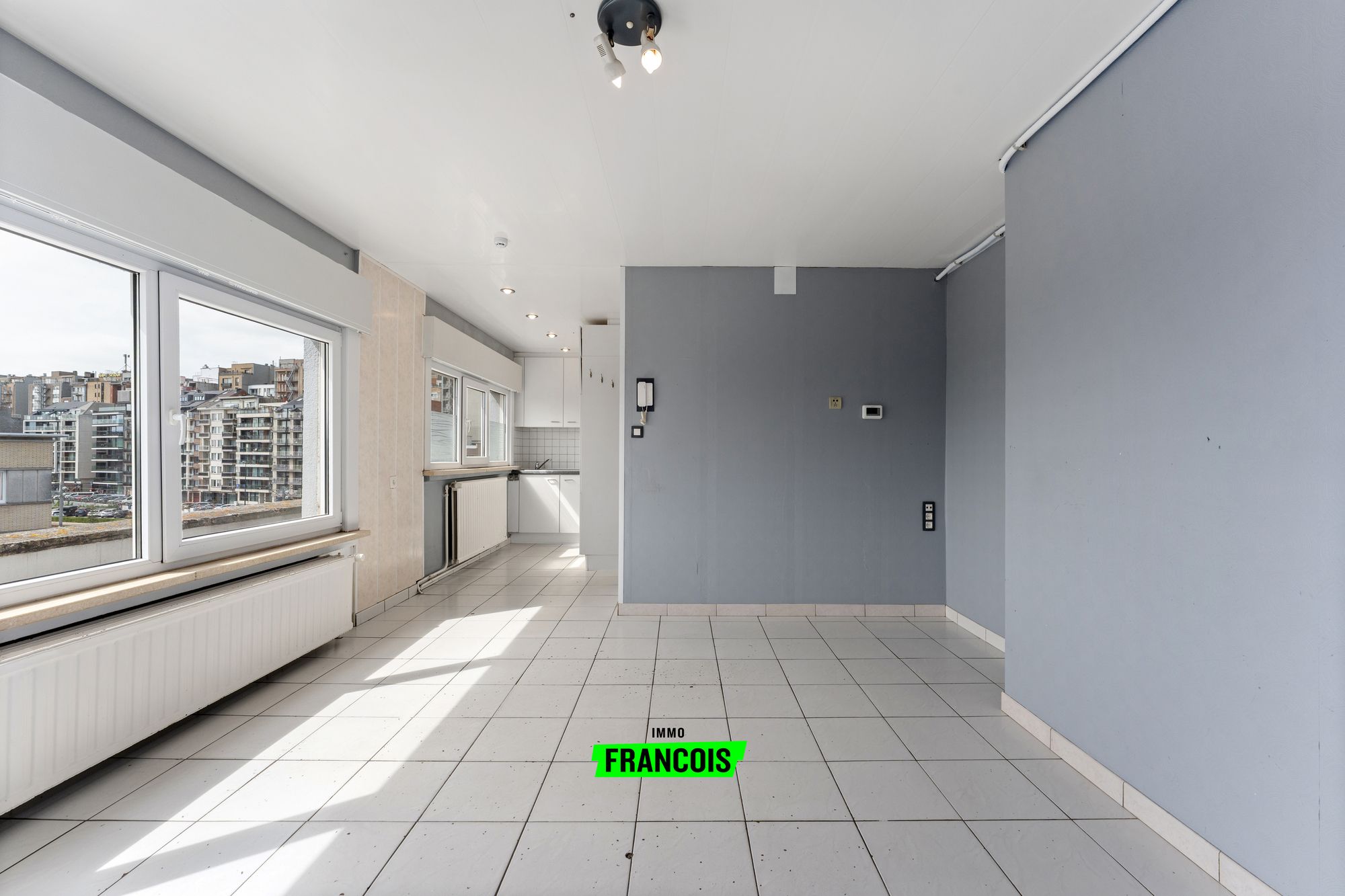 Dakappartement op enkele stappen van de Zeedijk in Blankenberge - foto 2