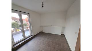 <p></p><p>Een nieuwbouwappartement bestaande uit een woonkamer met open, ingerichte keuken, 1 slaapkamer, badkamer, bergplaats, terras.</p><p></p>