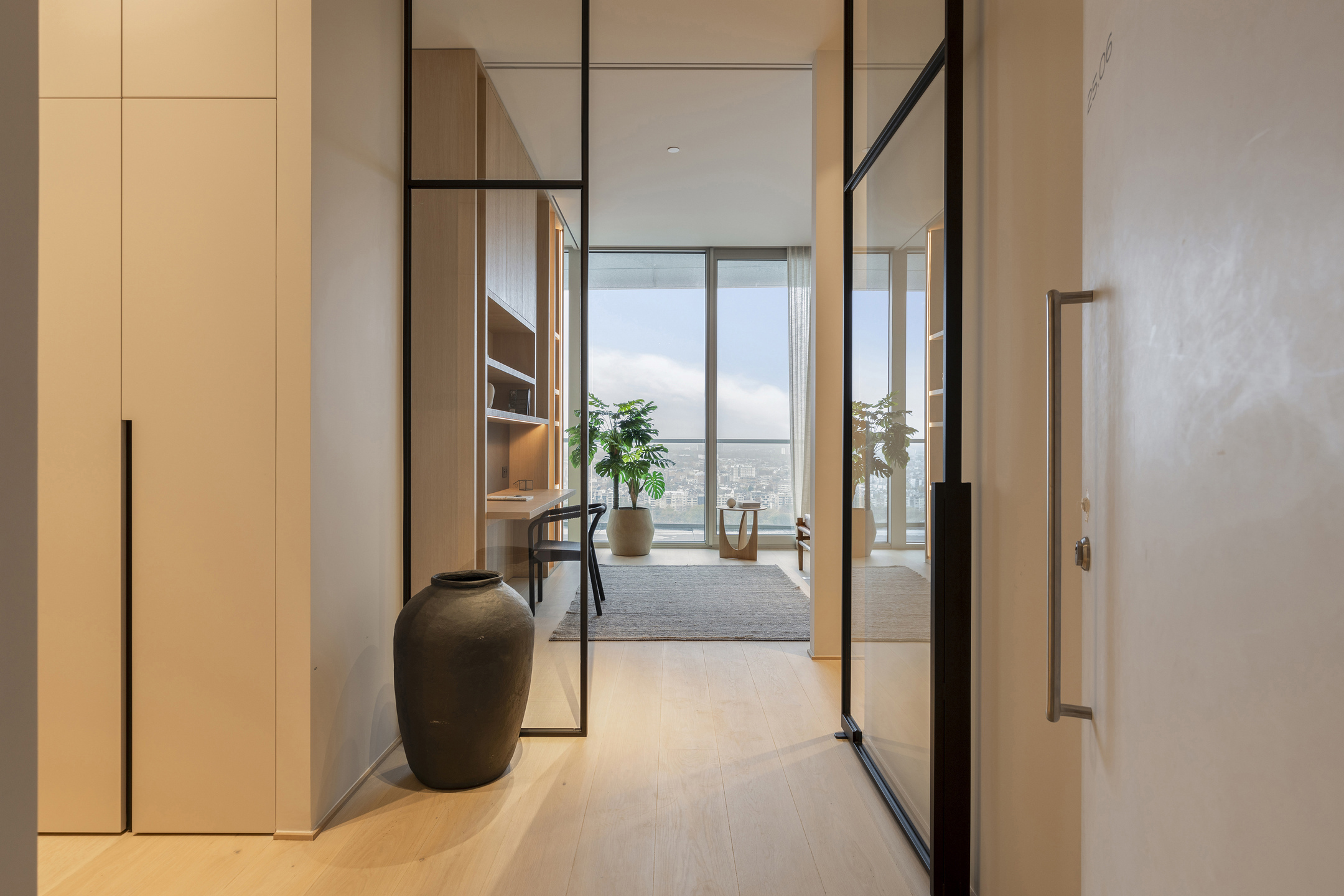 ANTWERPEN - Antwerp Tower  - foto 3