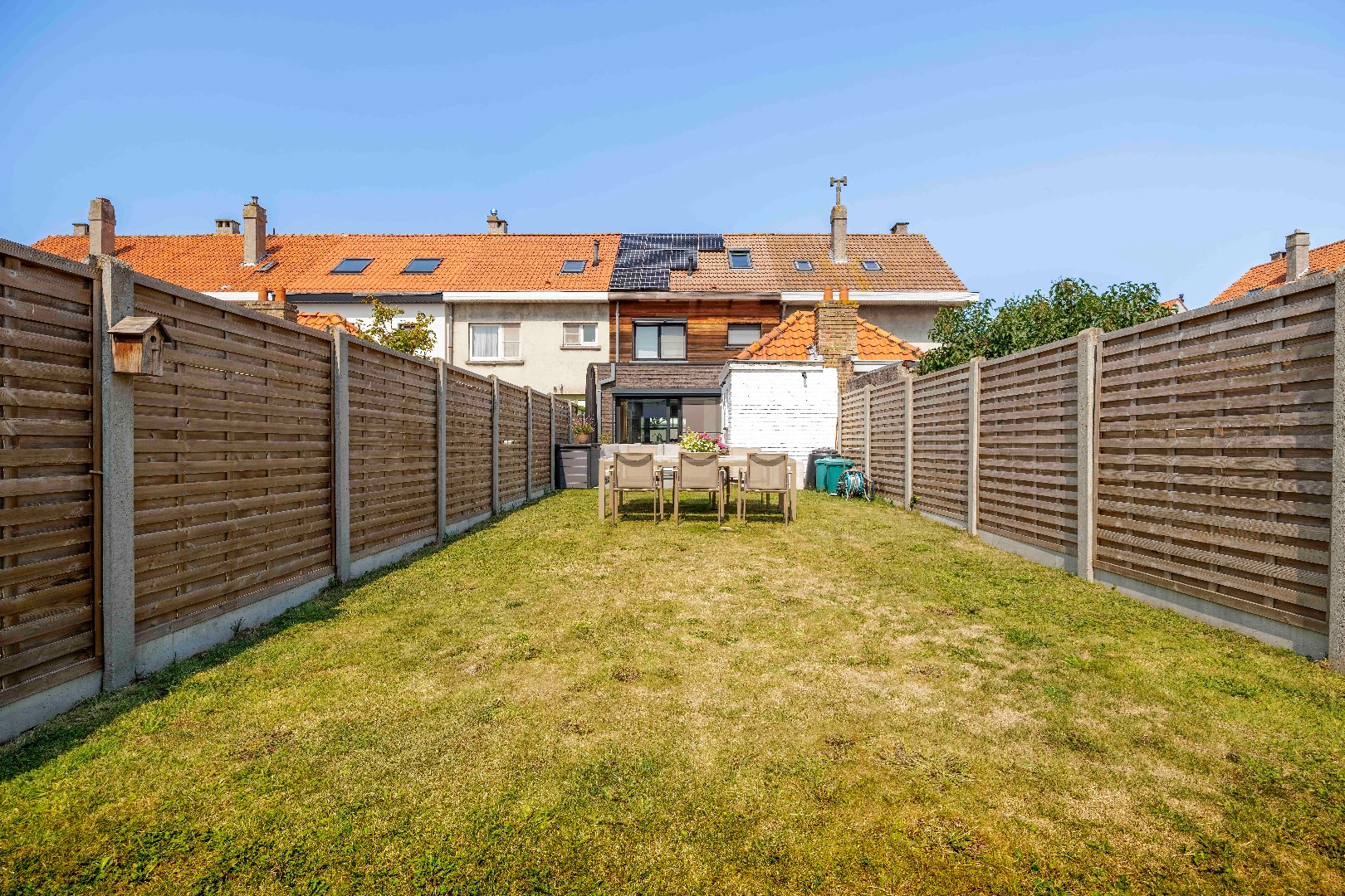 Top gerenoveerde woning met uitzonderlijke lichtinval in het hartje van Heist - foto 1