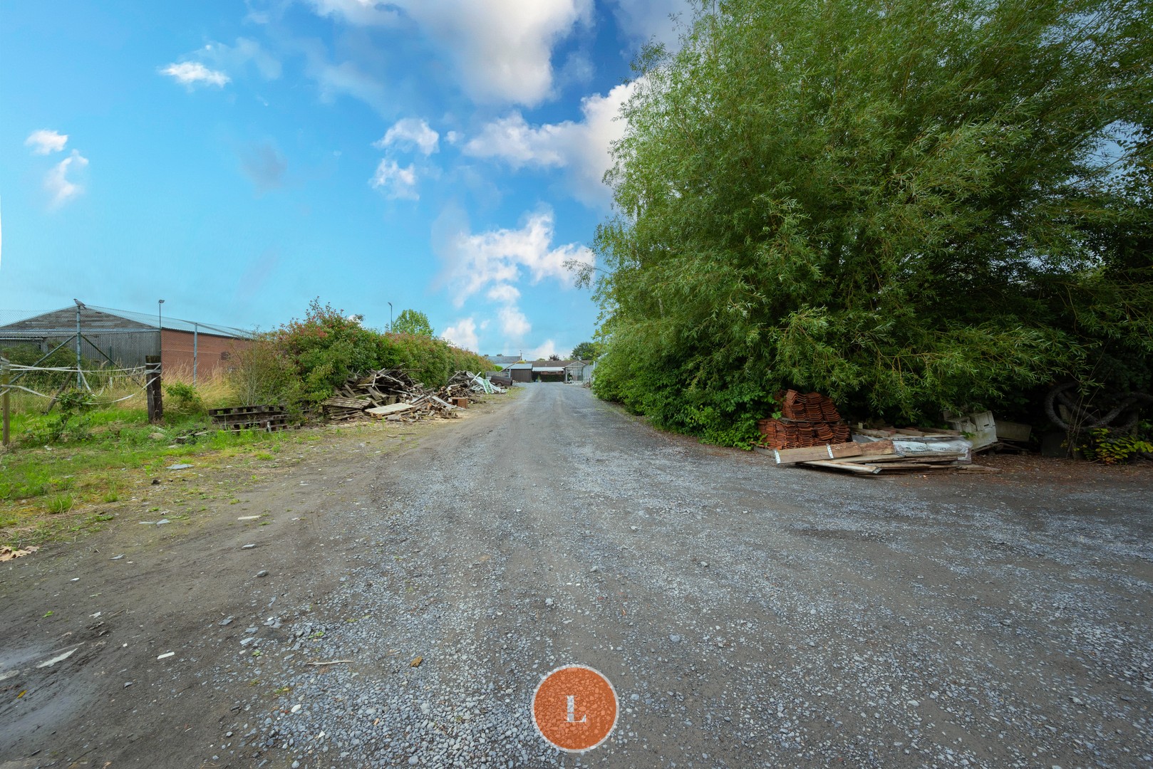 Loods van 360m² op 5513m² grond in industriegebied - foto 5