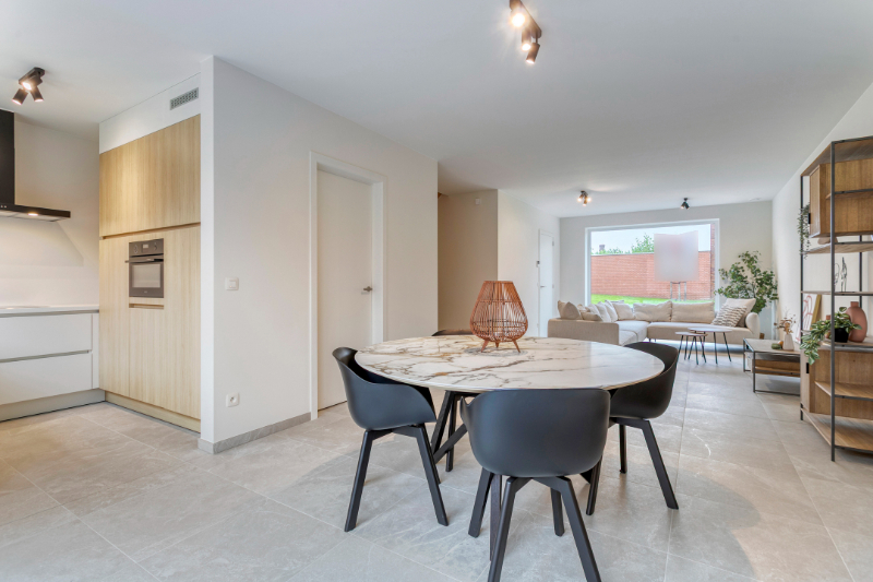 Energiezuinige nieuwbouwwoning met zuidwestgerichte tuin - Wevelgem - foto 5